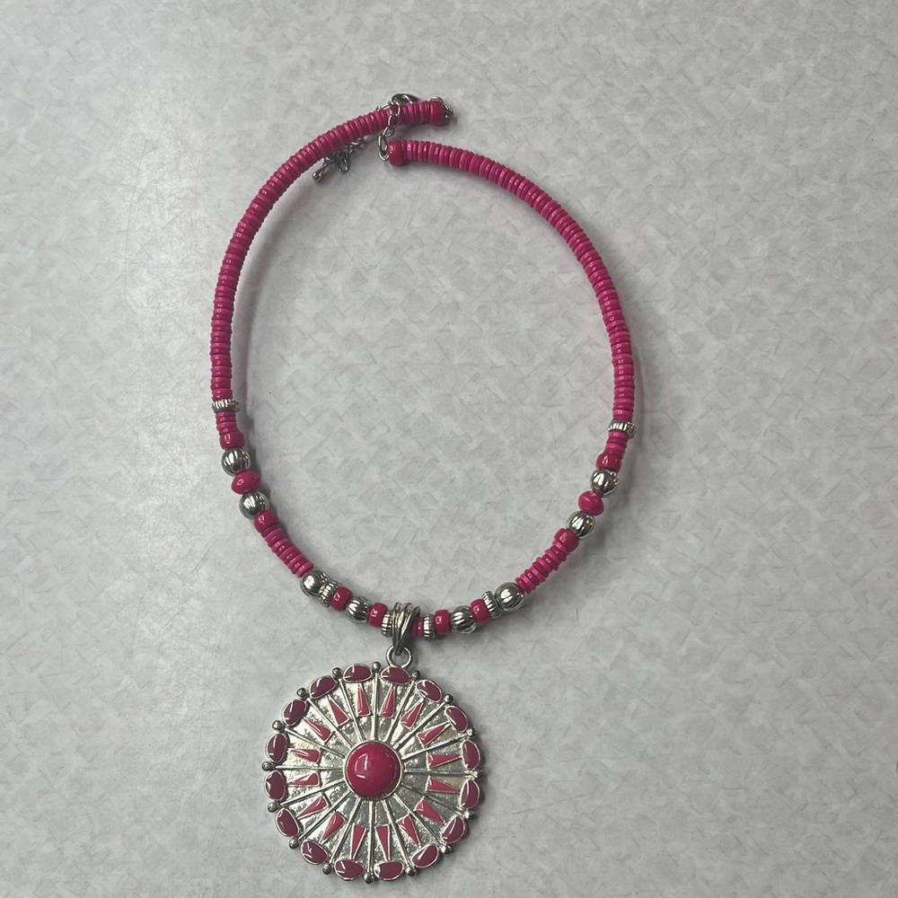 Chic Pink and Silver Sunburst Necklace**Free Shipping!